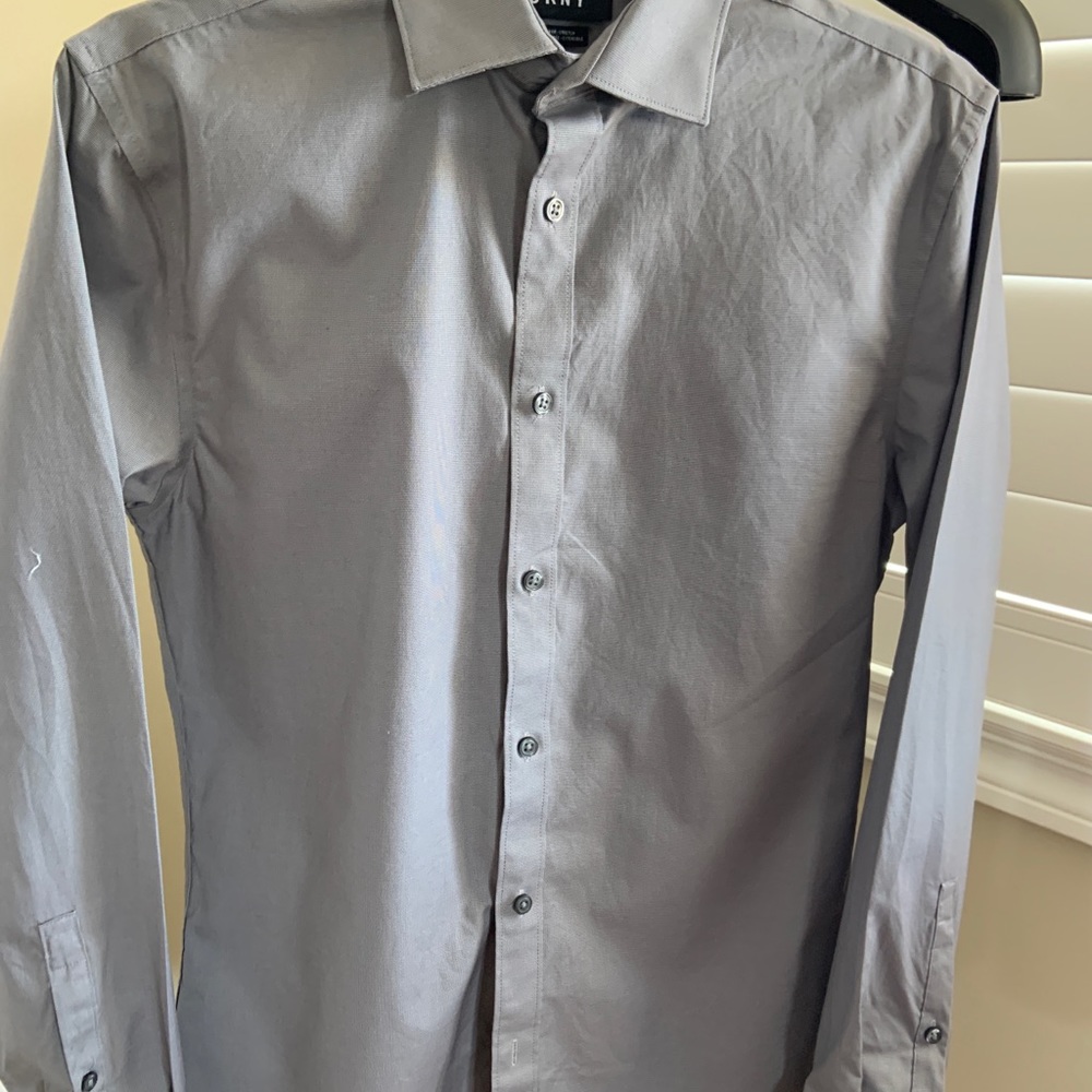 DKNY slim fit men’s  dress shirt. Size Small. Like new